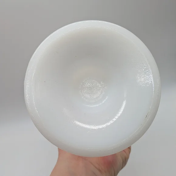 Vintage Anchor Hocking Hobnail Milkglass Vase - Picture 5 of 8